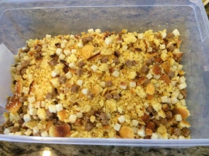 Crumbled cornbread and toasted bread cubes mixed together